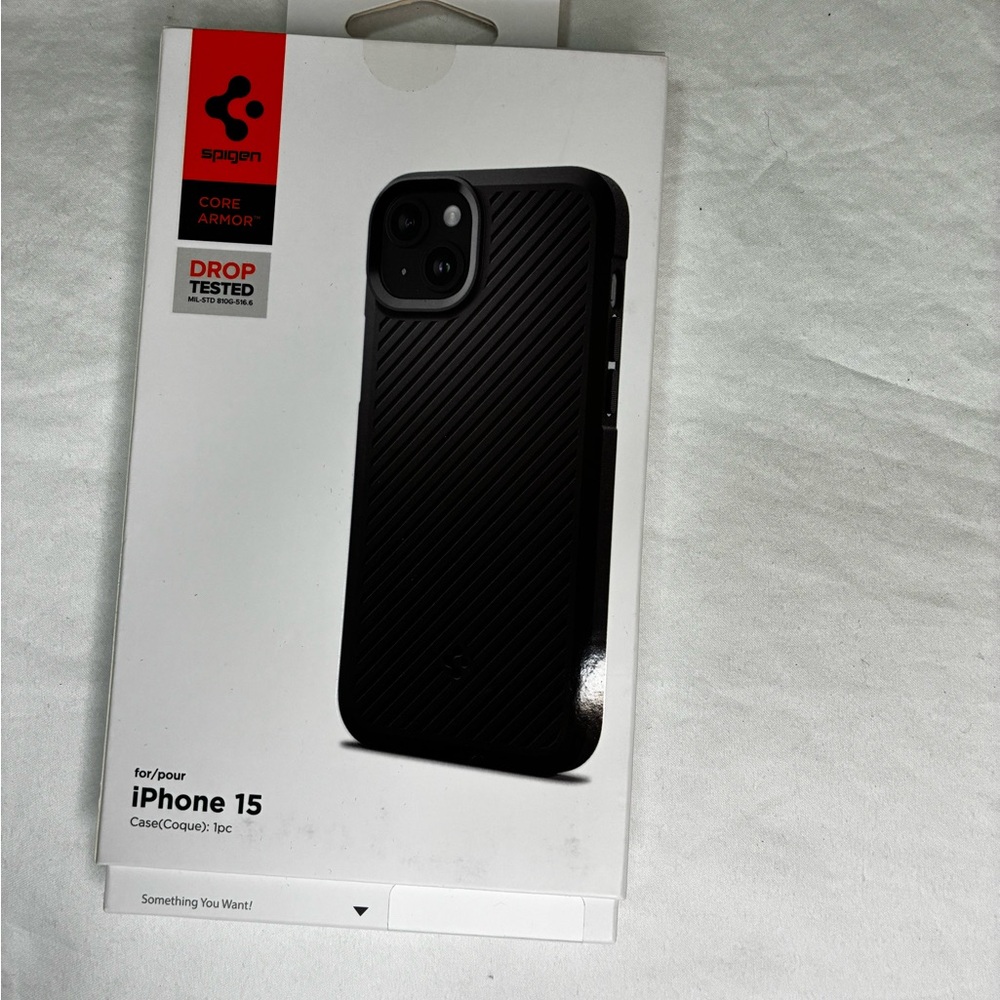 Spigen Core Armor Black iPhone 15 Case